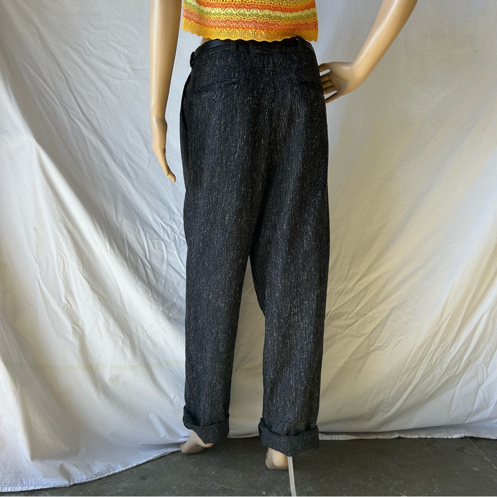 Stylish Textured Pants - Picture 4 of 8